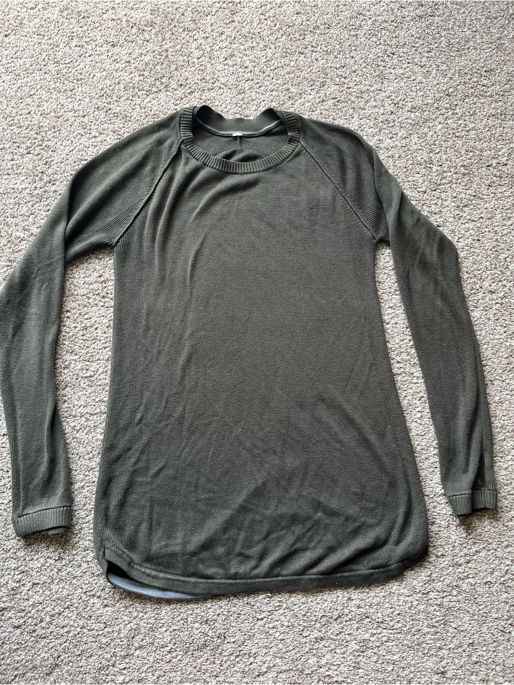 Lululemon Sunshine Coast Long Sleeve Fatigue Green Cashmere Blend Size 10